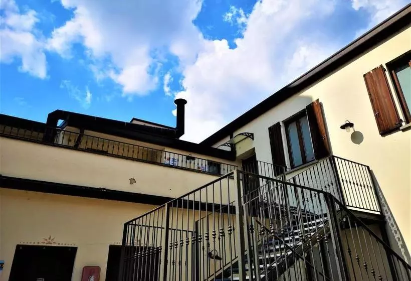 ユースホステル Antica Locanda Il Girasole