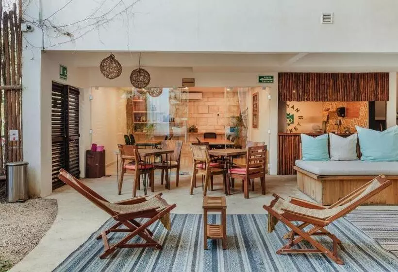 Retkeilymaja Mayan Monkey Tulum   Adults Only