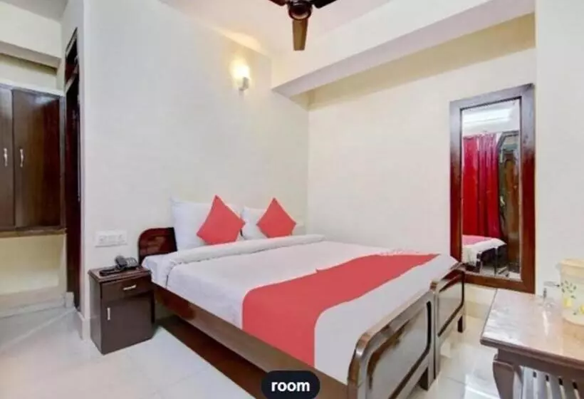 Moon Hotel Mallital, Near Nainital High Court