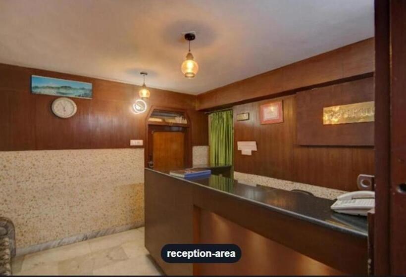 Moon Hotel Mallital, Near Nainital High Court