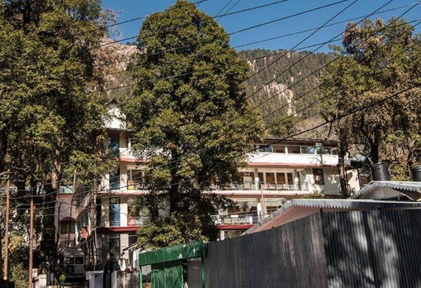 Moon Hotel Mallital, Near Nainital High Court