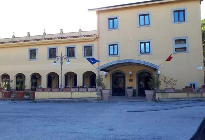 ホテル Villa Giulia   Enna