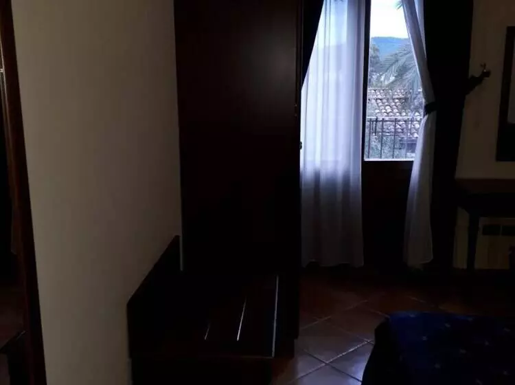 ホテル Villa Giulia   Enna