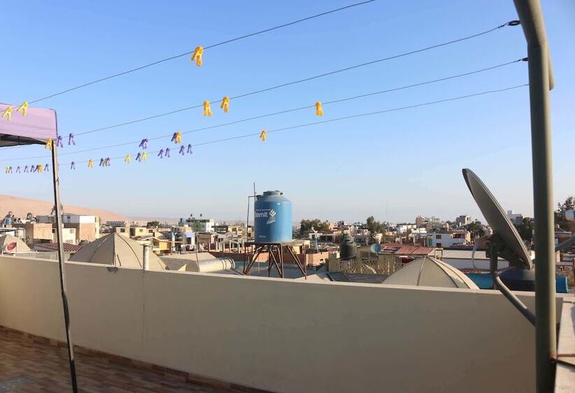 ベッドアンドブレックファースト Hostal Mochileros Tacna