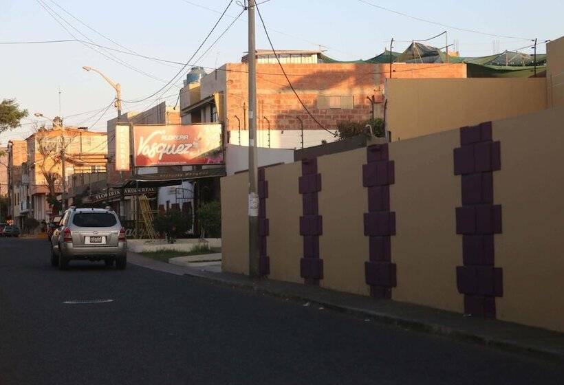 ベッドアンドブレックファースト Hostal Mochileros Tacna