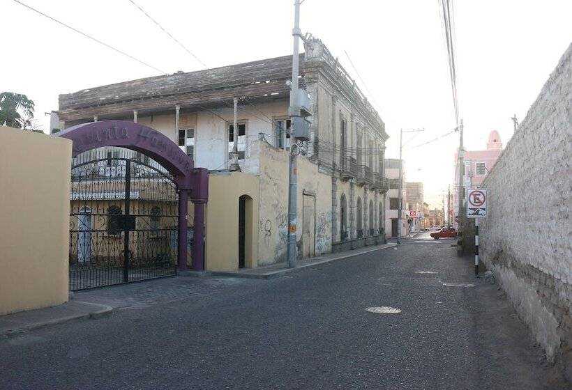 ベッドアンドブレックファースト Hostal Mochileros Tacna