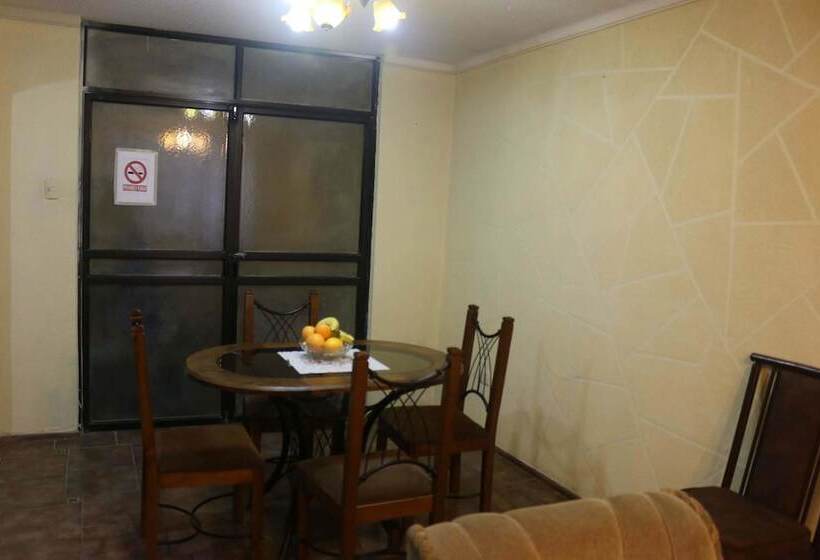 ベッドアンドブレックファースト Hostal Mochileros Tacna