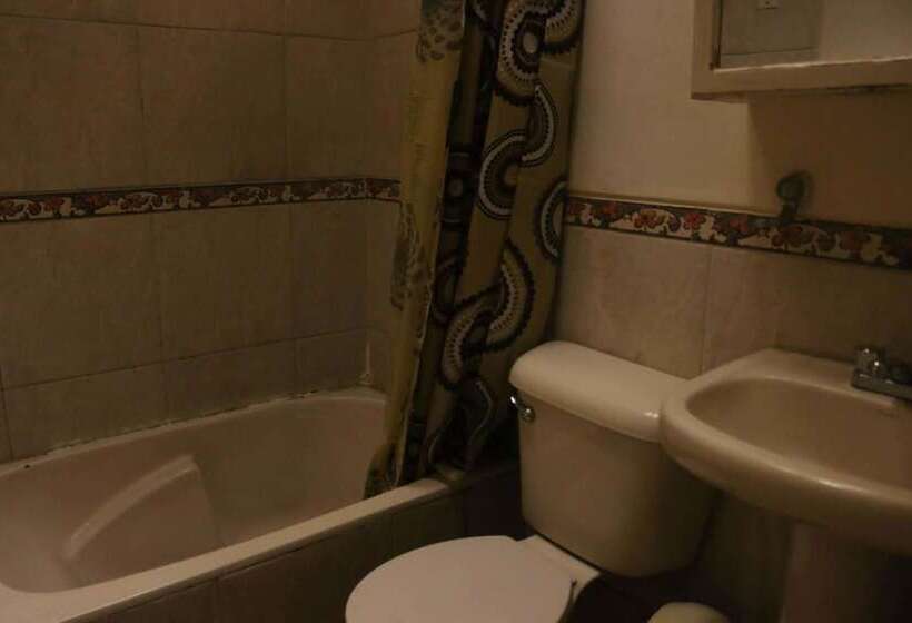 ベッドアンドブレックファースト Hostal Mochileros Tacna