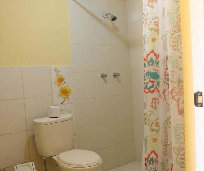 ベッドアンドブレックファースト Hostal Mochileros Tacna