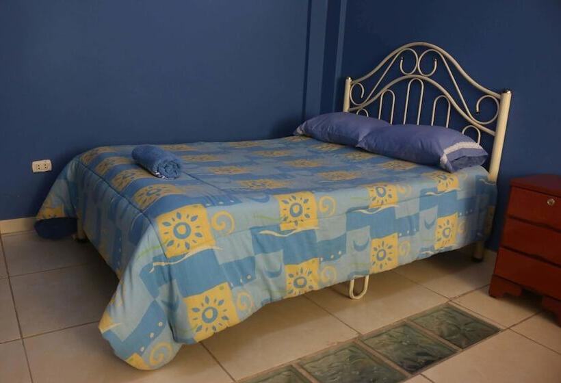 ベッドアンドブレックファースト Hostal Mochileros Tacna