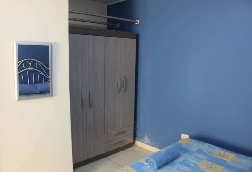 ベッドアンドブレックファースト Hostal Mochileros Tacna