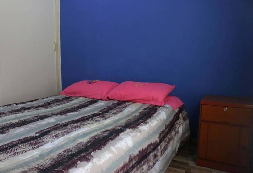 ベッドアンドブレックファースト Hostal Mochileros Tacna