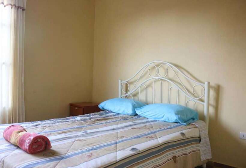 ベッドアンドブレックファースト Hostal Mochileros Tacna