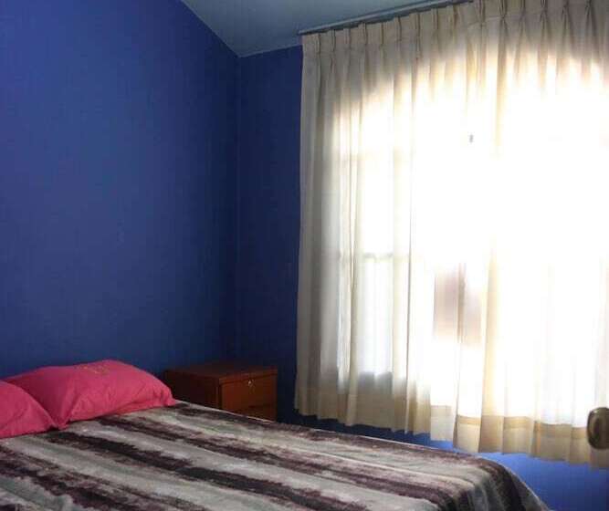 ベッドアンドブレックファースト Hostal Mochileros Tacna