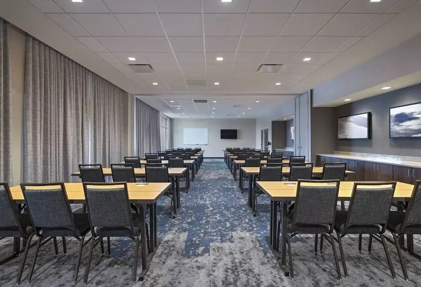 Hotelli Courtyard St. Louis Brentwood