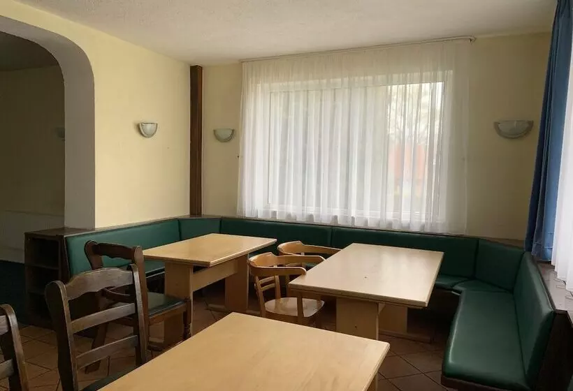 Pension A44