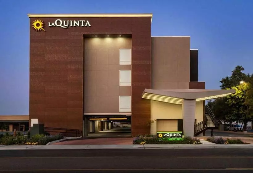 Hotelli La Quinta By Wyndham Clovis Ca