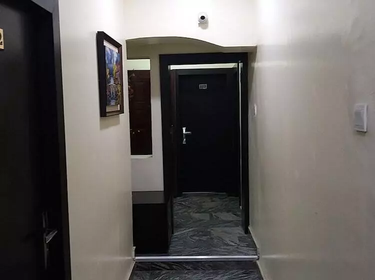 هتل Mitos Luxury Suites