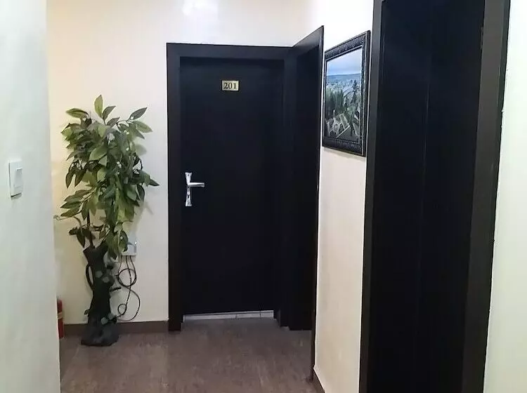 هتل Mitos Luxury Suites