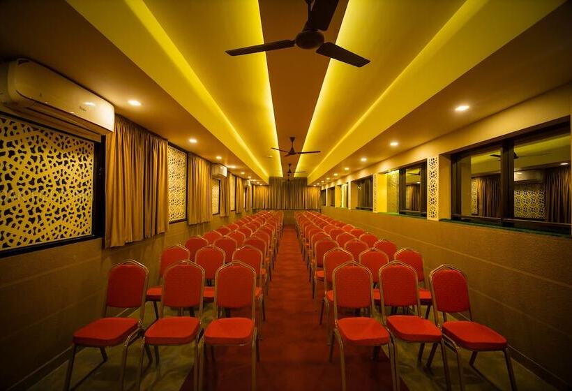 호텔 Oak Field Inn