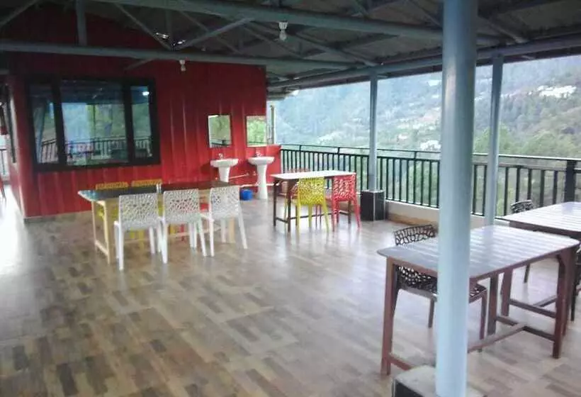 ホテル Trishul Regency