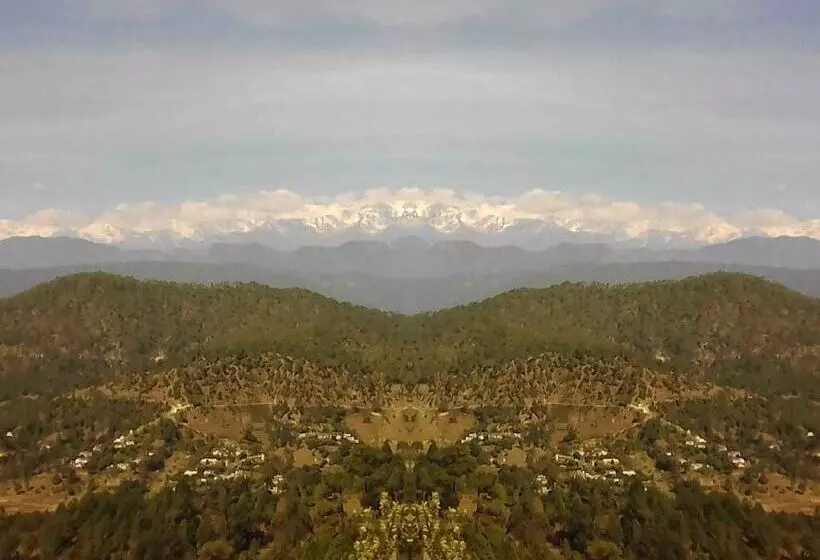 ホテル Trishul Regency