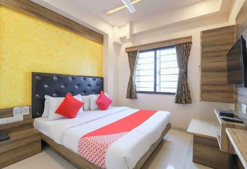 Oyo 29167 Hotel Dream Palace