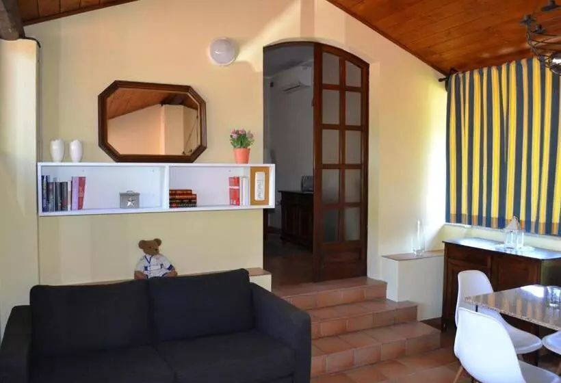 ペンション La Cascina Dei Banditi