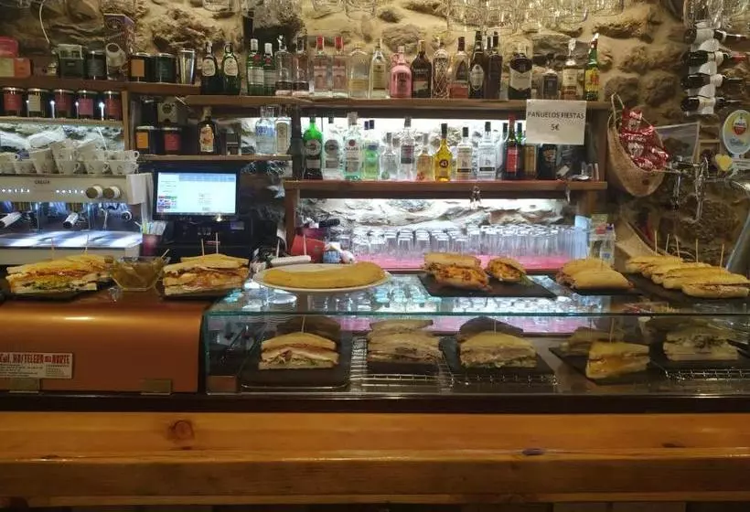 ユースホステル Hospedería Foramontanos