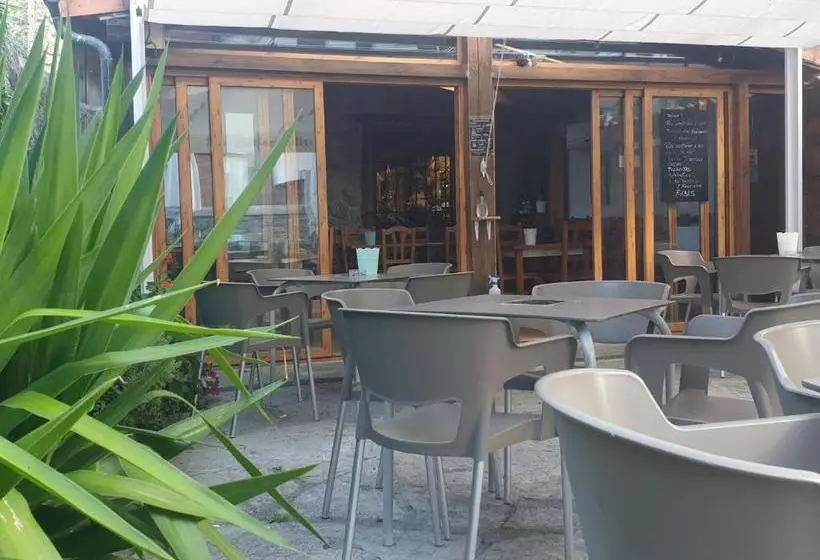 ユースホステル Hospedería Foramontanos