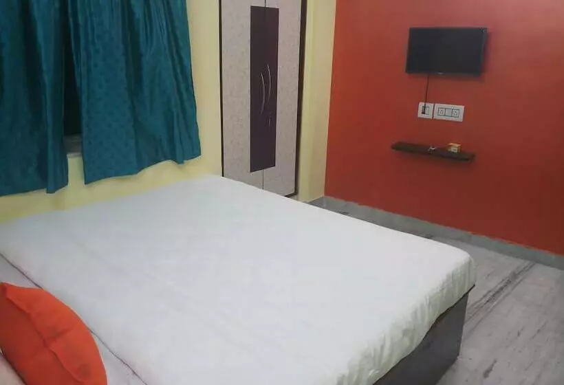 ホテル Om Shanti Guest House, Kolkata