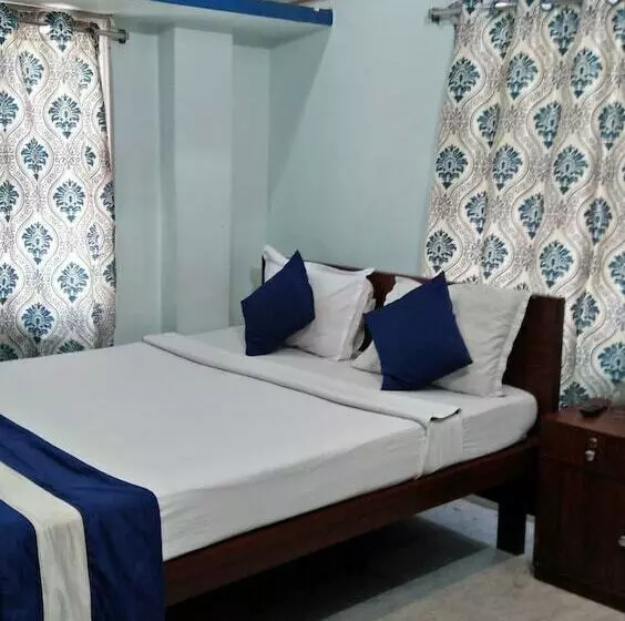 ホテル Om Shanti Guest House, Kolkata