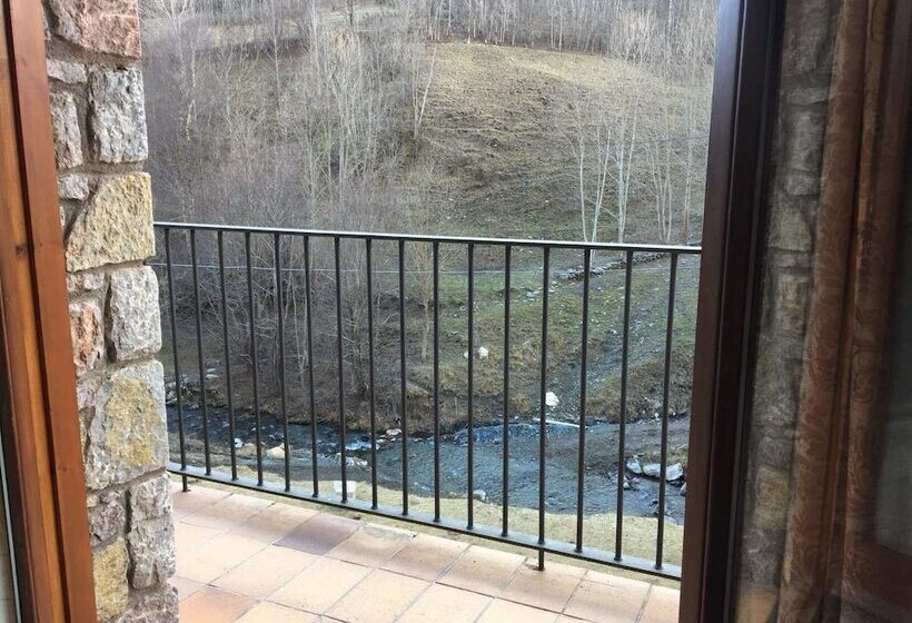 Пансион Hostal El Quintà