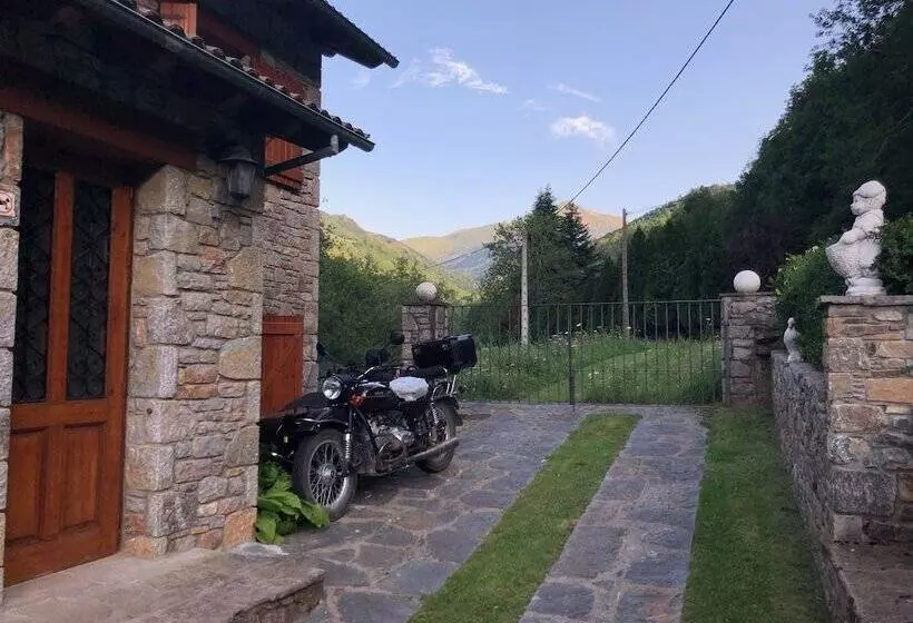 Majatalo Hostal El Quintà