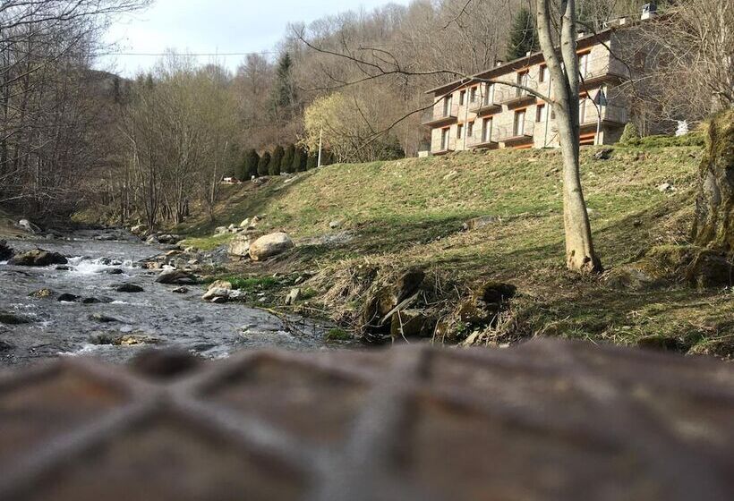 Пансион Hostal El Quintà