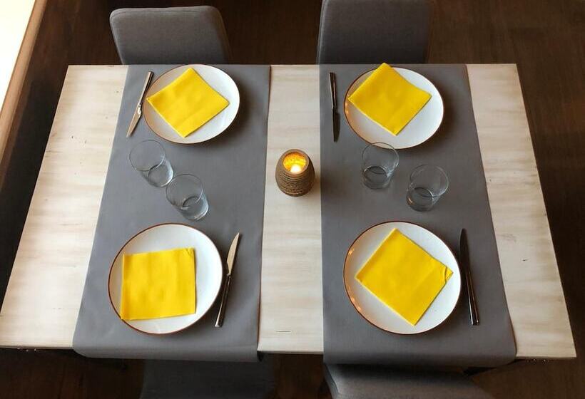 Пансион Hostal El Quintà