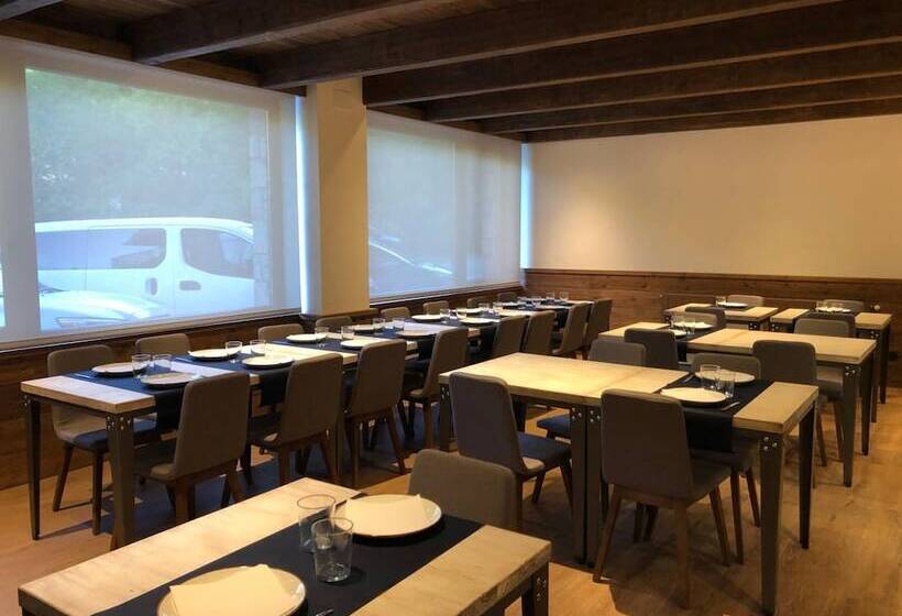 Пансион Hostal El Quintà