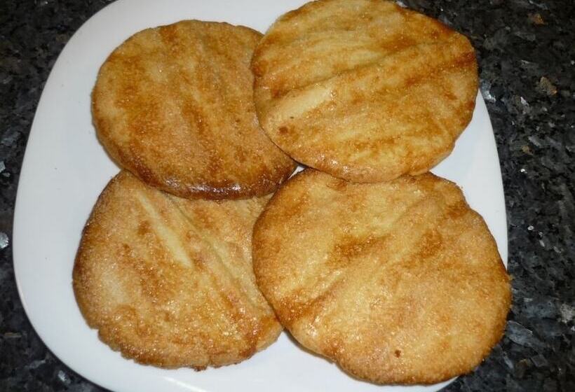 بنسيون Hostal Kavanna