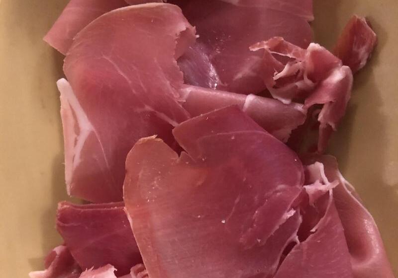 تختخواب و صبحانه Rarityart Guesthouse