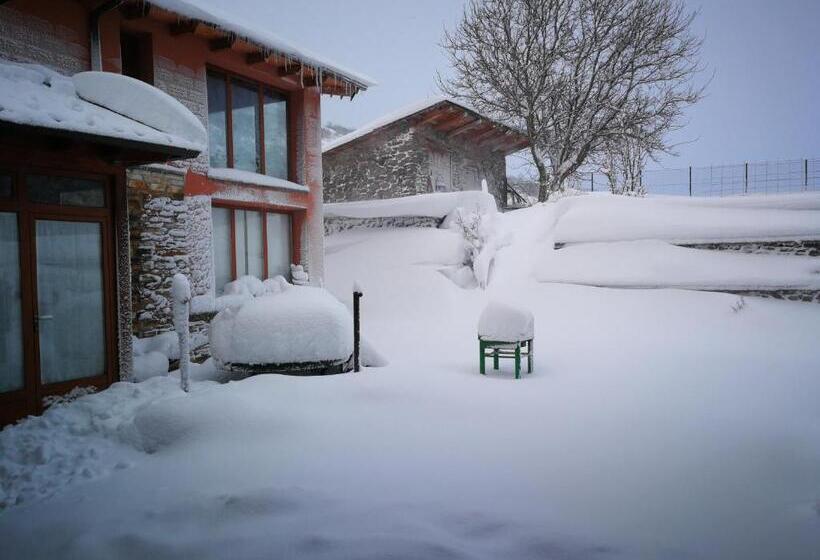 Отель Rural La Campanona