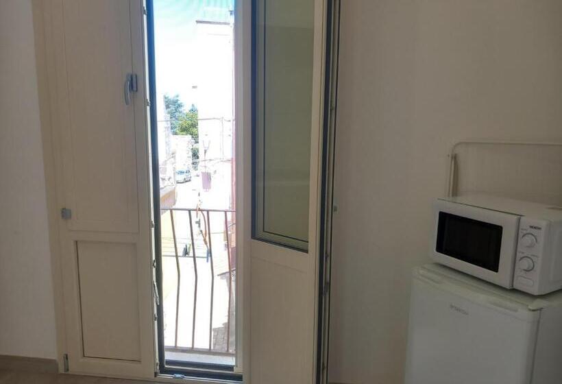 膳宿费 Torre Sul Mare Affittacamere Ugento