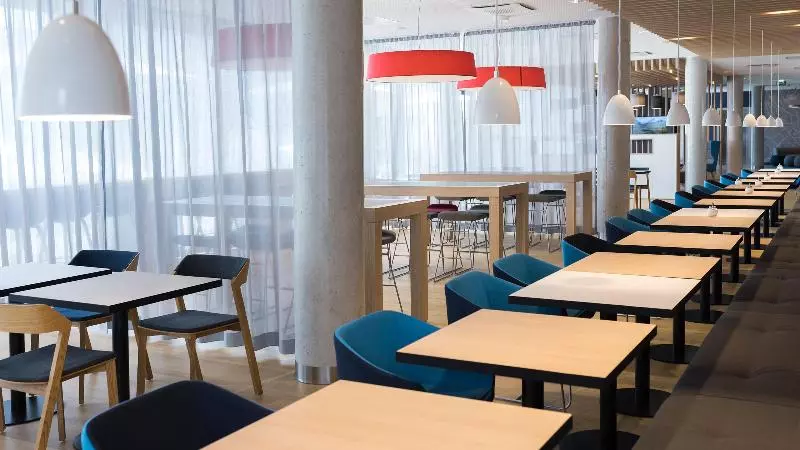Hotelli Holiday Inn Express   Wiesbaden, An Ihg