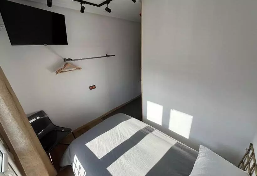 Hotelli Lotila Flats Hostal Rio Caudal