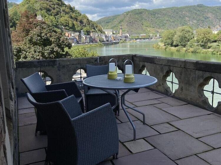 هتل Villa Vie Cochem