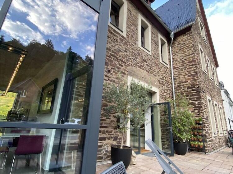 هتل Villa Vie Cochem