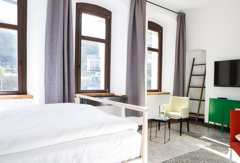 هتل Villa Vie Cochem