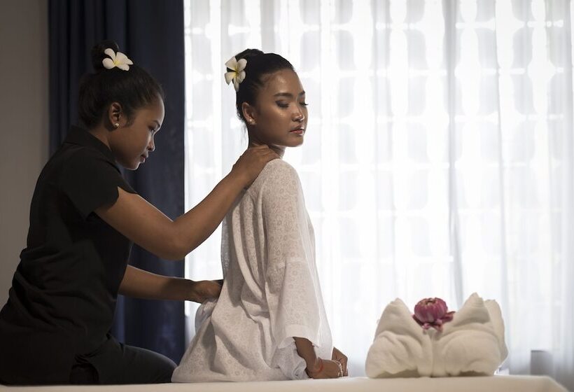 هتل Grand Venus La Residence