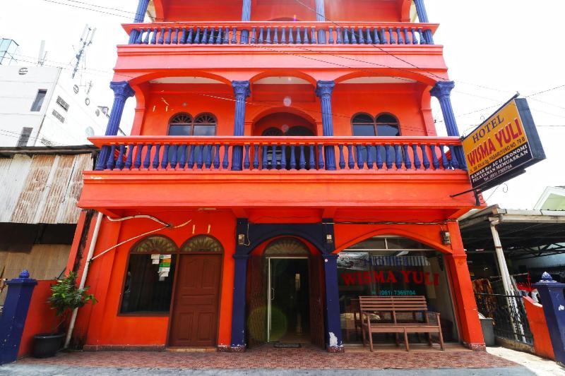 בית מלון כפרי Wisma Yuli Syariah