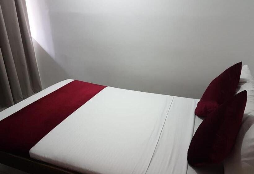 פנסיון Don Juan Colonial