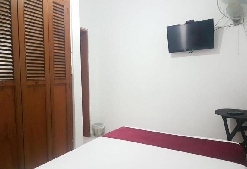 פנסיון Don Juan Colonial